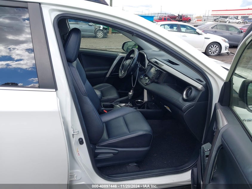 2018 TOYOTA RAV4 HYBRID LIMITED VIN: JTMDJREV3JD229631