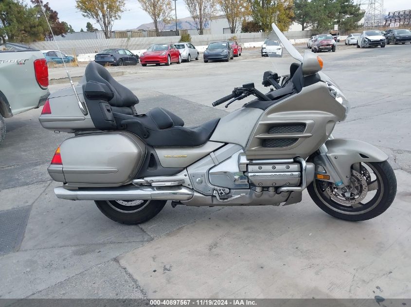 2002 Honda Gl1800 VIN: 1HFSC47032A109732 Lot: 40897567