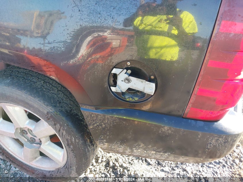 2007 Chevrolet Tahoe Ltz VIN: 1GNFC13037J375315 Lot: 40897788