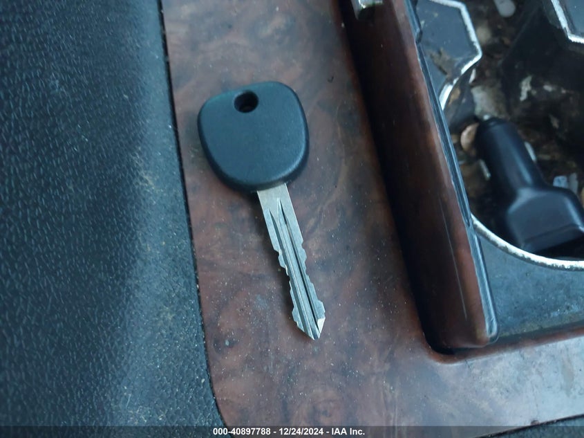 2007 Chevrolet Tahoe Ltz VIN: 1GNFC13037J375315 Lot: 40897788