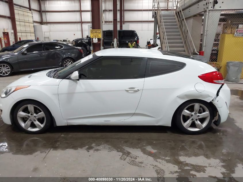 2013 Hyundai Veloster Base W/Black VIN: KMHTC6AD7DU165160 Lot: 40898030