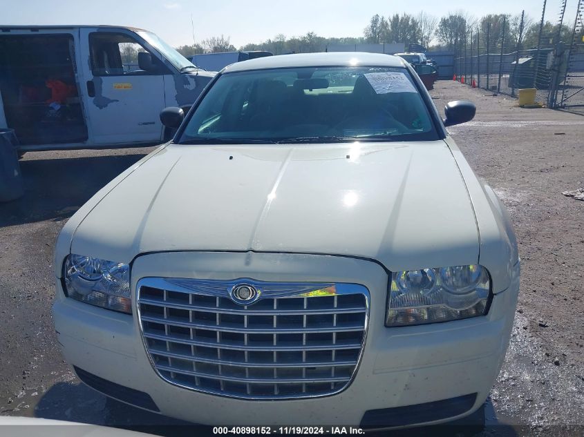 2008 Chrysler 300 Lx VIN: 2C3KA43R68H192706 Lot: 40898152