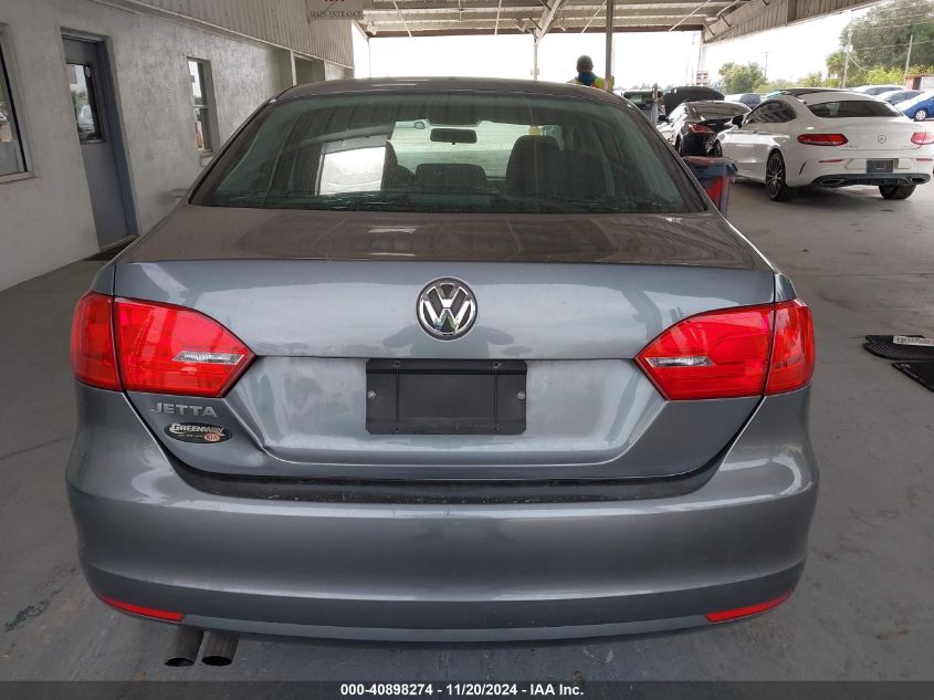 2014 Volkswagen Jetta 2.0L S VIN: 3VW2K7AJ6EM256115 Lot: 40898274