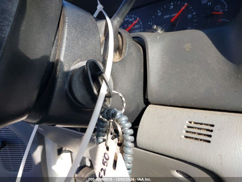 2003 Ford F-250 Xl/Xlt VIN: 1FTNF20L03EB99844 Lot: 40900015