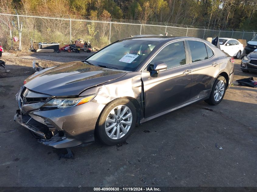 2019 Toyota Camry Le VIN: 4T1B11HK6KU826019 Lot: 40900630