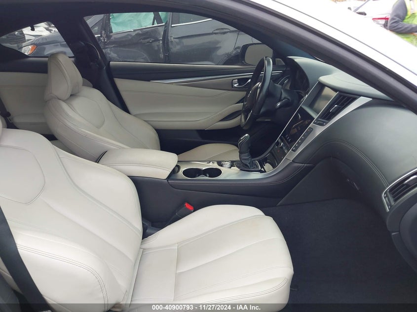 2017 INFINITI Q60 VIN: JN1EV7EL6HM553827