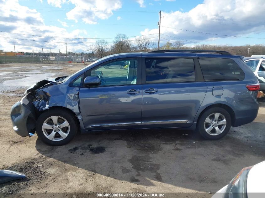 2017 Toyota Sienna Le 8 Passenger VIN: 5TDKZ3DC5HS867813 Lot: 40900814