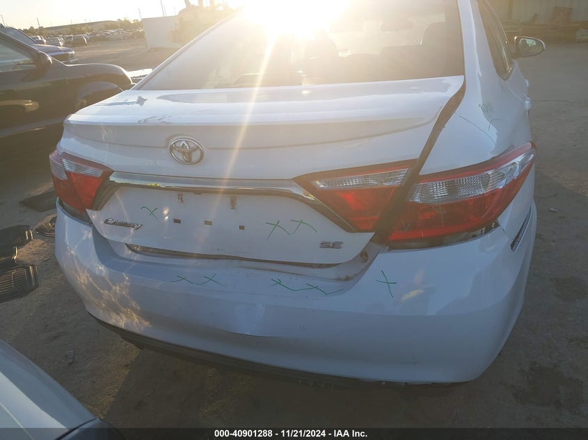 2015 Toyota Camry Se VIN: 4T1BF1FK1FU899874 Lot: 40901288