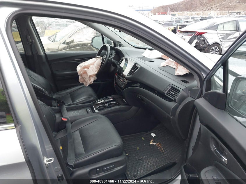 VIN 5FNYF6H02KB095061 2019 HONDA PILOT ELITE