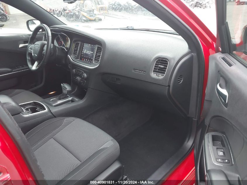 VIN 2C3CDXJG3JH126523 2018 DODGE CHARGER GT AWD