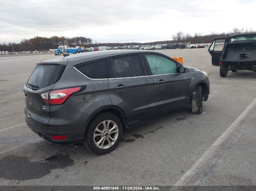 VIN 1FMCU9GD8HUA52670 2017 FORD ESCAPE no.4