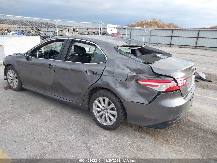 2019 Toyota Camry Le VIN: 4T1B11HK8KU688533 Lot: 40902210