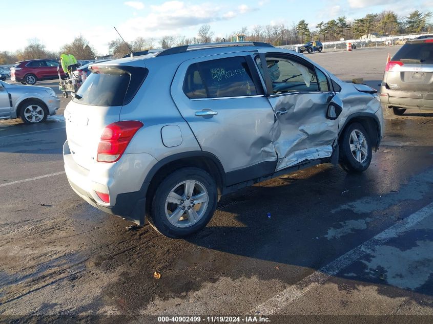 VIN 3GNCJLSBXHL255500 2017 Chevrolet Trax, LT no.4