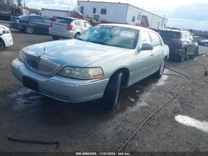 2007 Lincoln Town Car Signature VIN: 1LNHM81V77Y600134 Lot: 40902555