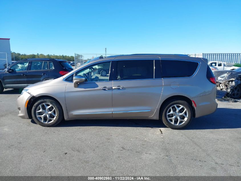 2017 Chrysler Pacifica Limited VIN: 2C4RC1GG4HR788757 Lot: 40902983