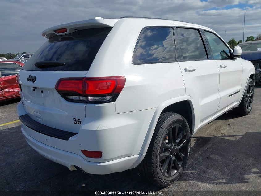 VIN 1C4RJFAG7JC319737 2018 JEEP GRAND CHEROKEE LAREDO