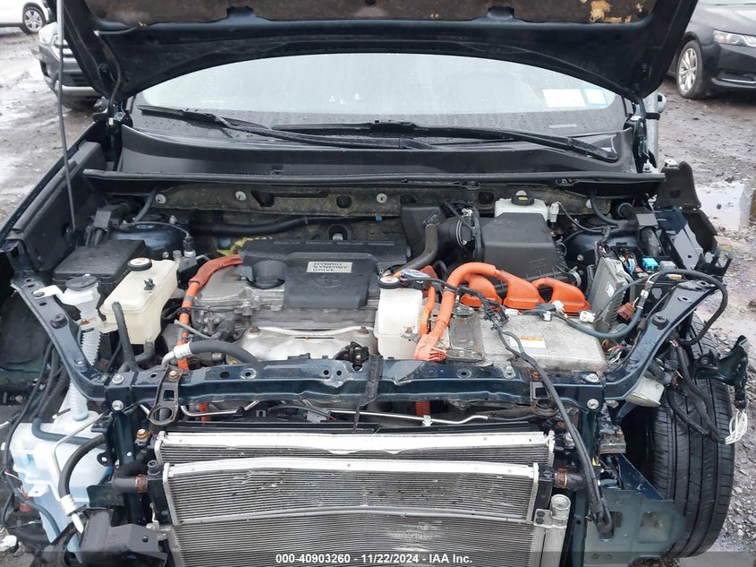 2017 TOYOTA RAV4 HYBRID XLE - JTMRJREV3HD130162