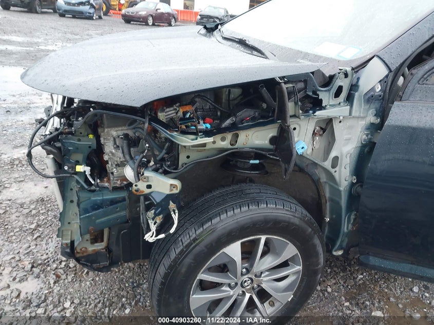 2017 TOYOTA RAV4 HYBRID XLE - JTMRJREV3HD130162