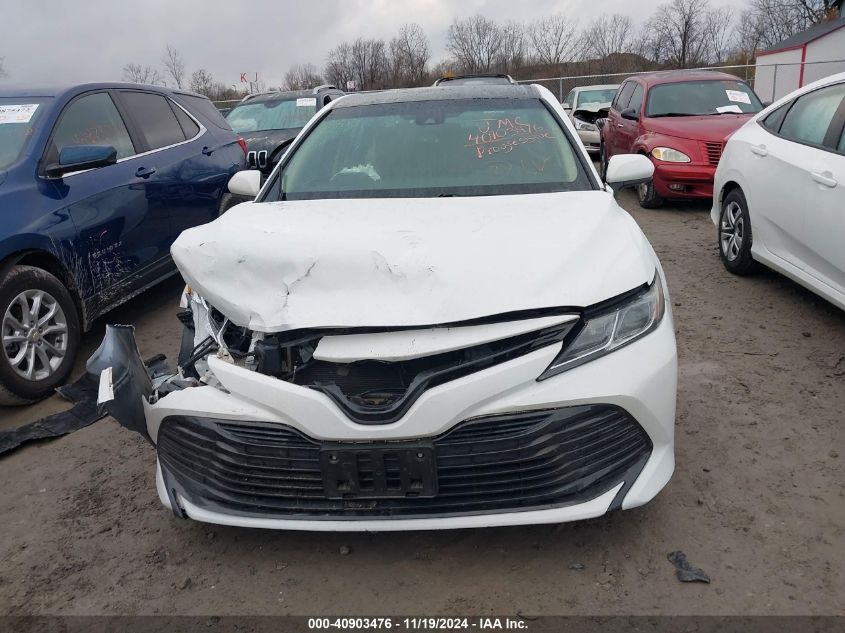 2018 Toyota Camry Le VIN: 4T1B11HKXJU584348 Lot: 40903476