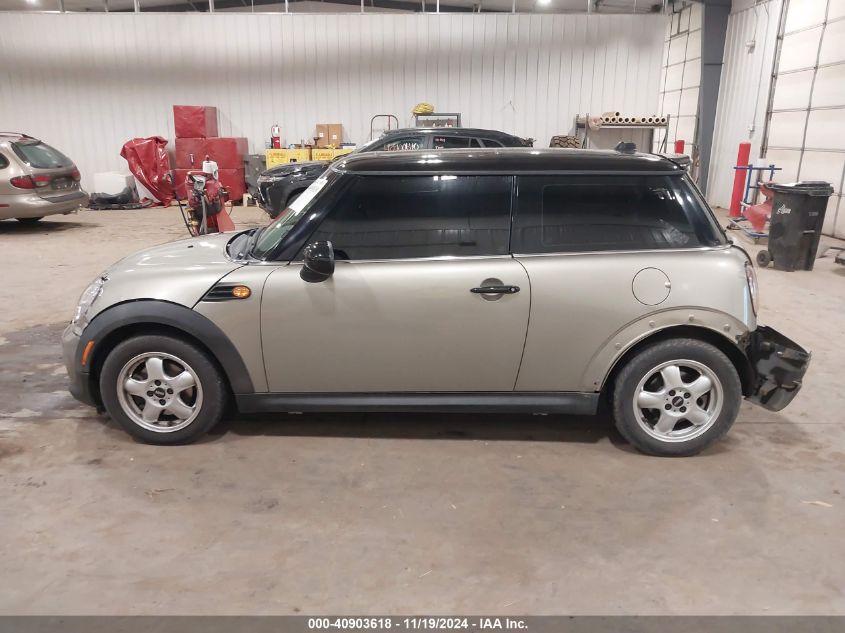 2011 Mini Cooper VIN: WMWSU3C53BT099059 Lot: 40903618