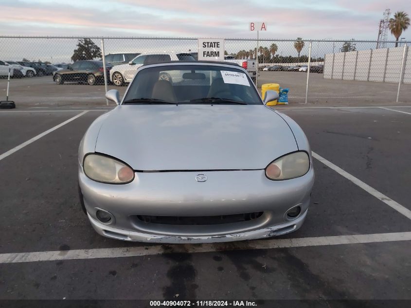 2000 Mazda Mx-5 Miata Ls/Special Edition VIN: JM1NB3538Y0156092 Lot: 40904072