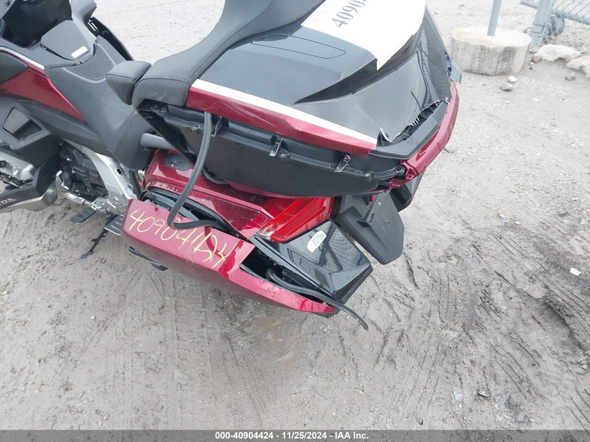 VIN JH2SC7954MK300133 2021 HONDA GL1800 D