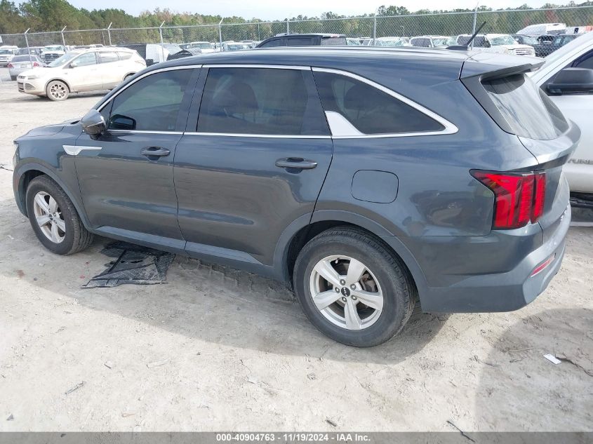 VIN 5XYRG4LC6NG095567 2022 KIA Sorento, LX no.3