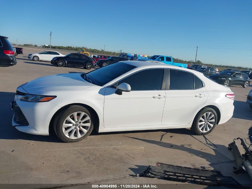 2018 Toyota Camry Le VIN: 4T1B11HK5JU069760 Lot: 40904995