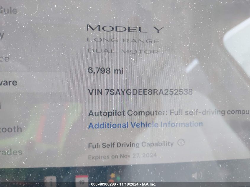 2024 Tesla Model Y Long Range Dual Motor All-Wheel Drive VIN: 7SAYGDEE8RA252538 Lot: 40906299