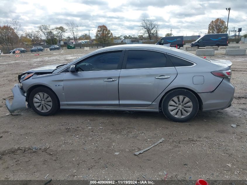 2017 Hyundai Sonata Hybrid Se VIN: KMHE24L1XHA048568 Lot: 40906982