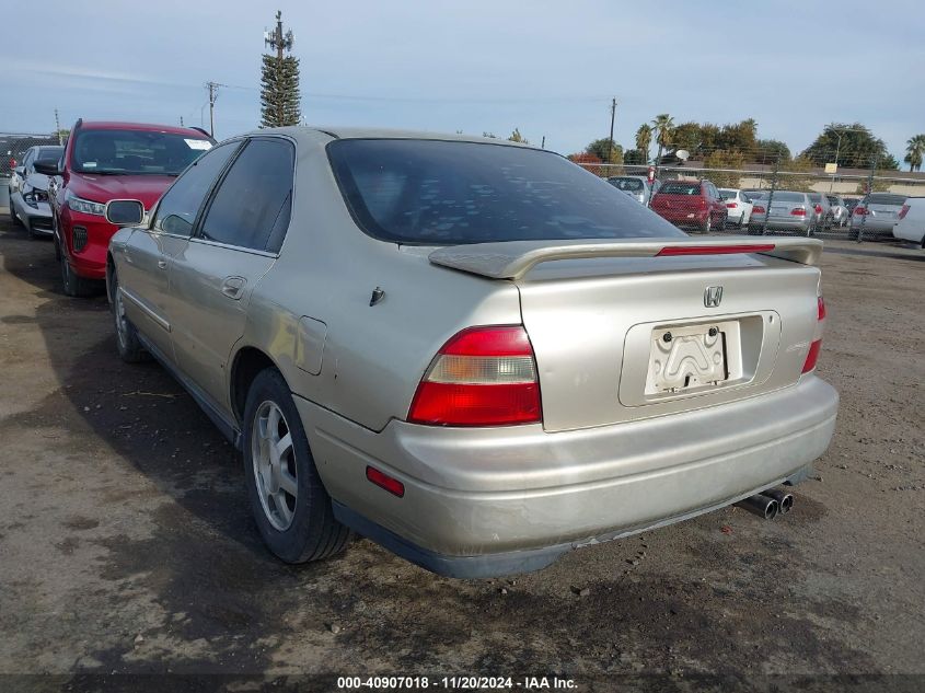 1995 Honda Accord Ex VIN: 1HGCD5562SA064258 Lot: 40907018