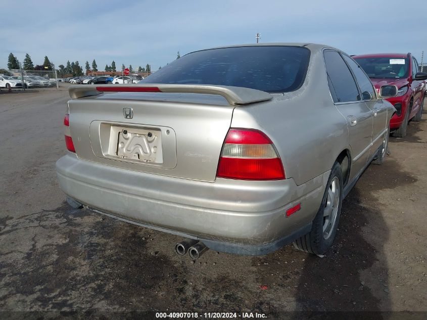 1995 Honda Accord Ex VIN: 1HGCD5562SA064258 Lot: 40907018