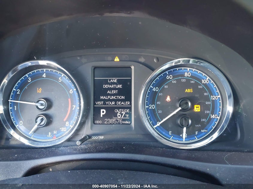 2017 TOYOTA COROLLA VIN: 5YFBURHE7HP592094