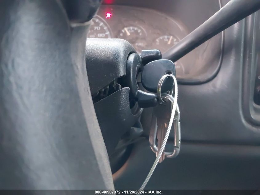 2001 Chevrolet Silverado 2500Hd Ls VIN: 1GCH623G21F120704 Lot: 40907372