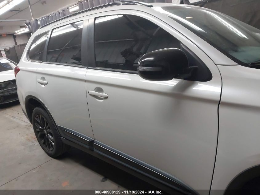 2019 Mitsubishi Outlander Le VIN: JA4AZ3A33KZ032020 Lot: 40908129