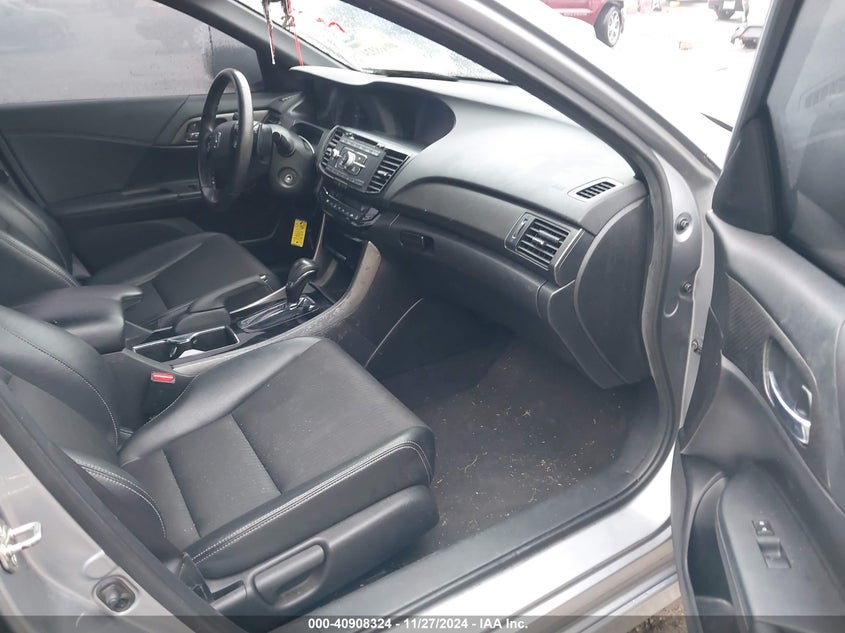 2017 HONDA ACCORD VIN: 1HGCR2F50HA179469