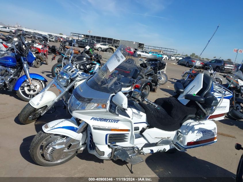 1999 Honda Gl1500 A VIN: 1HFSC2204XA101528 Lot: 40908346