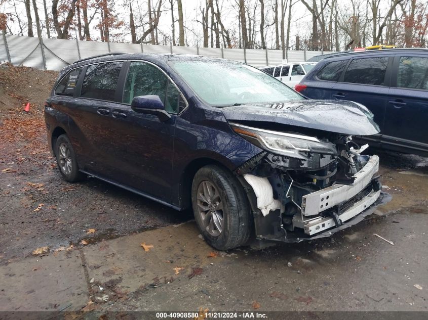 2022 TOYOTA SIENNA (VIN: 5TDKSKFC3NS043493)