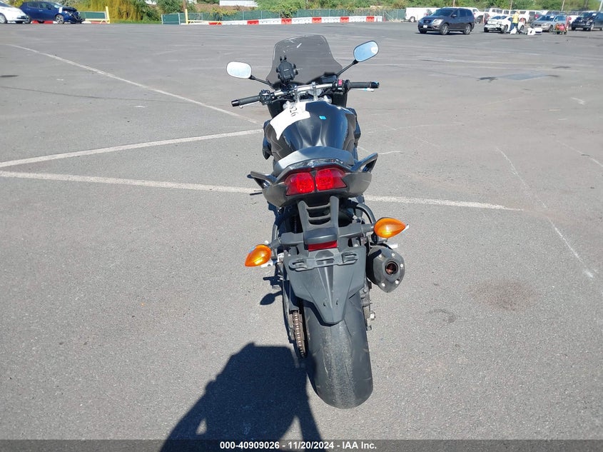 2015 YAMAHA FZ1 auction photo 6
