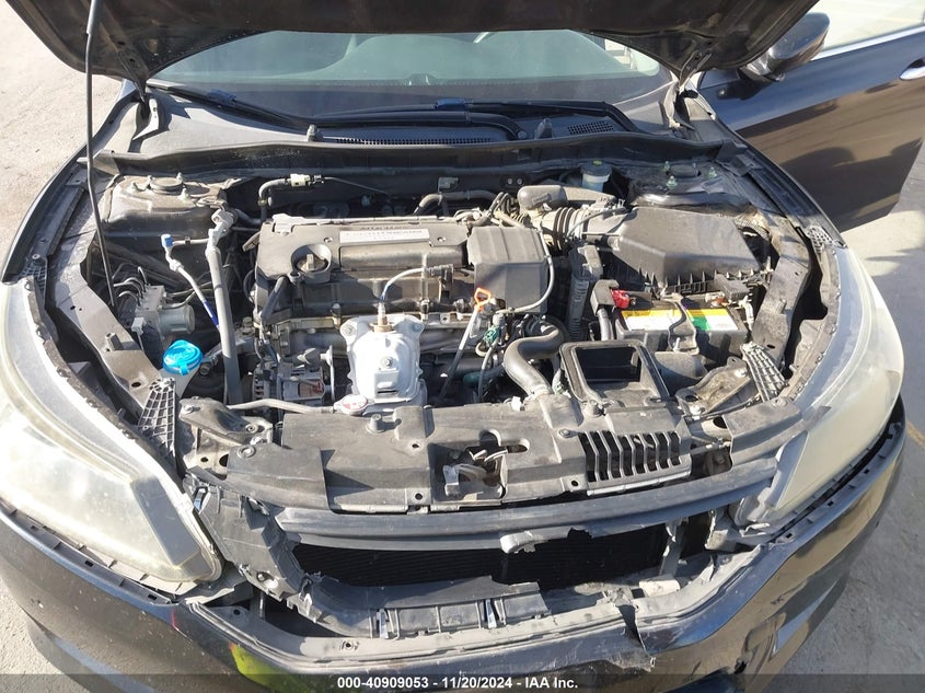 2014 HONDA ACCORD VIN: 1HGCR2F39EA082085