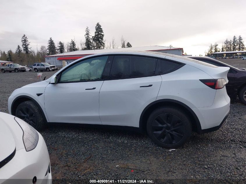 2024 Tesla Model Y Long Range Dual Motor All-Wheel Drive VIN: 7SAYGDEE6RF129422 Lot: 40909141