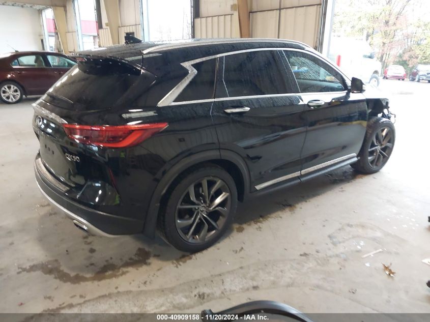 VIN 3PCAJ5M12KF127712 2019 INFINITI QX50 no.4