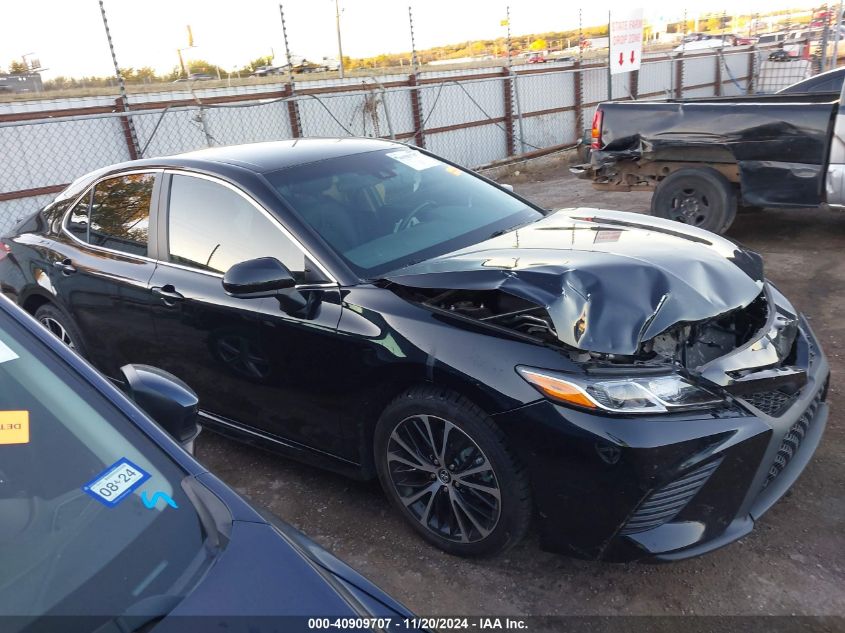 2018 Toyota Camry Se VIN: 4T1B11HK3JU656815 Lot: 40909707