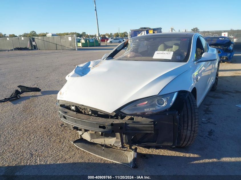 2016 TESLA MODEL S VIN: 5YJSA1E23GF128329