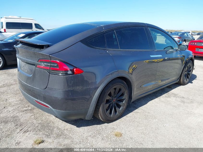 2018 Tesla Model X 100D/75D/P100D VIN: 5YJXCDE2XJF106305 Lot: 40910364