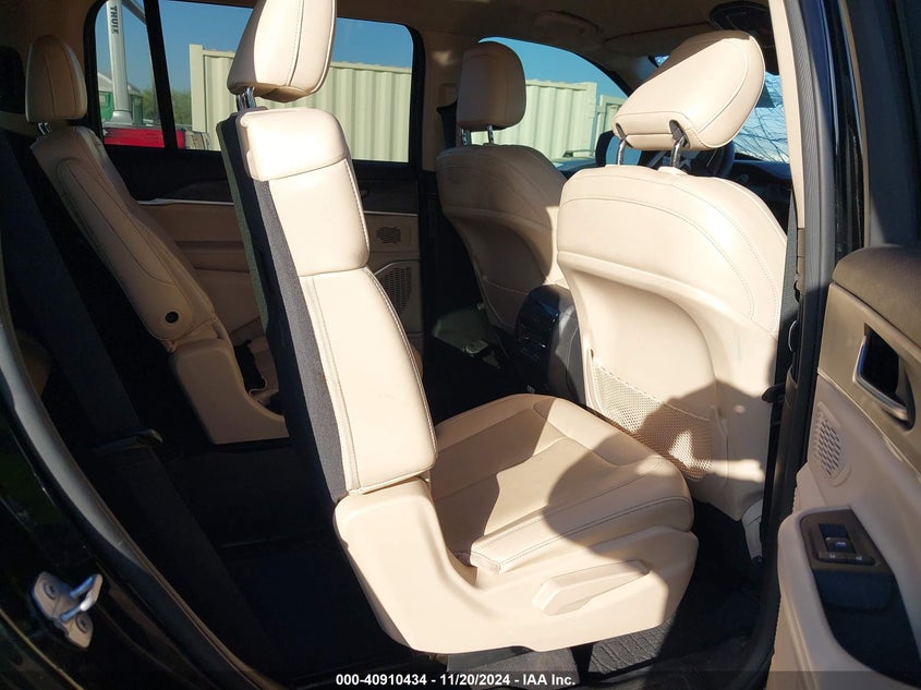 VIN 1C4RJKBG2N8566809 2022 JEEP GRAND CHEROKEE L LIMITED 4X4