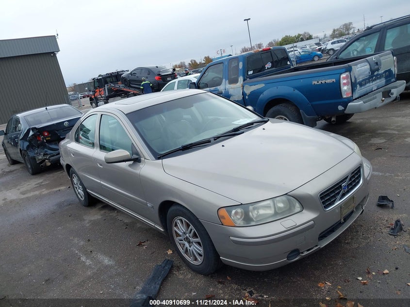 2005 VOLVO S60