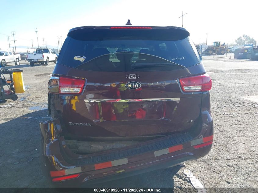 VIN KNDMB5C15J6379184 2018 KIA SEDONA no.16