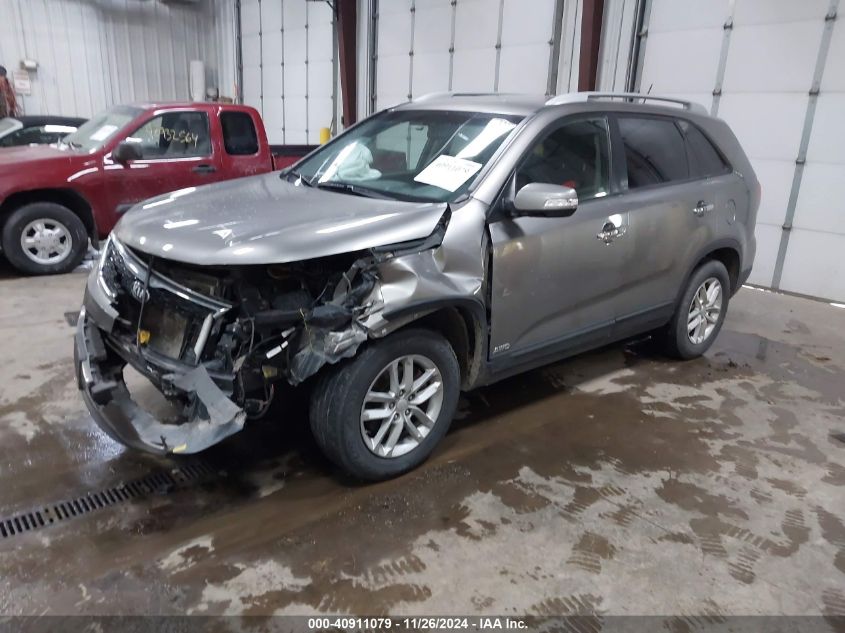 VIN 5XYKTDA7XFG609781 2015 KIA SORENTO no.2