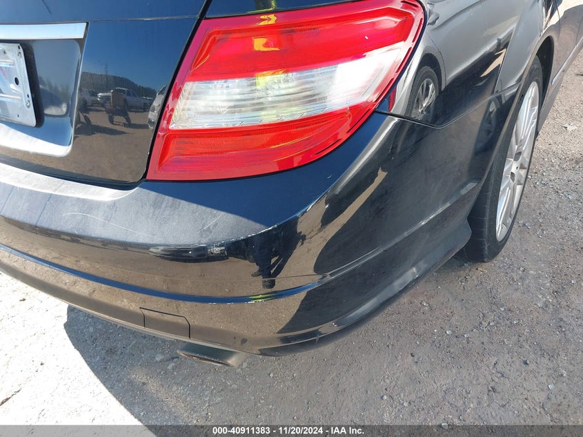 2008 MERCEDES-BENZ C 300 VIN: WDDGF54XX8R038558